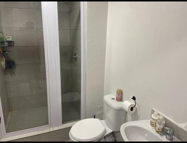1 BEDROOM APARTMENT FOR SALE IN LINCOLN MEADE